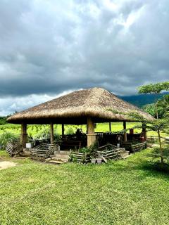 Highland Cabin at Mt Isarog - - 2