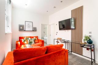 Brighton Breeze Cottage - Cozy 2-Bed Bungalow in Brighton near the Beach With Free WiFi & Terrace by Kozmo Properties - 0