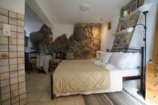 Vilaeti Stone - Agios Konstantinos - 6