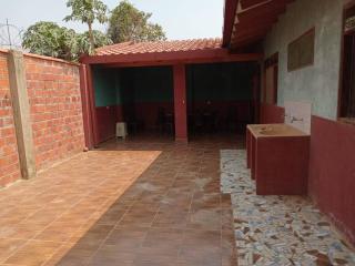 Casa con Piscina y Cascada - - 4