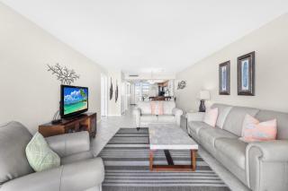 South Seas Tower 3-905 - 4