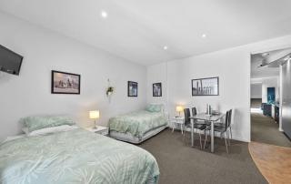 340 The Waves, The Esplanade, Cowes - Cowes - 5
