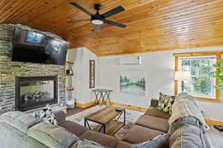Cozy Home W/ King Bed & Lake access - Canandaigua - 9