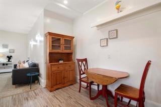 Cozy Retreat on Commercial Street for 2 - Provincetown - 3
