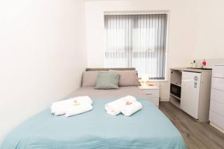 Suite 1 - Stylish Room in a Shared House - Neepsend - 3