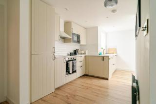 Luxury 2 bed apartment, centre of the barbican! - Plymouth - 3