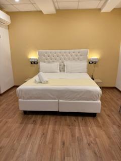 Hotel Veronese - Genova - 7