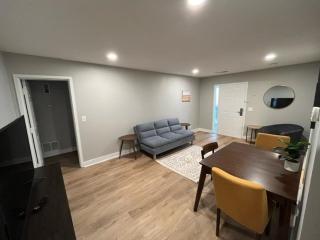 Aksarben Area 2 BD-2 BA by UNO - Omaha - 9