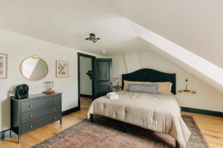 Stunning 5 BR -Heart of Downtown - Lancaster - 6
