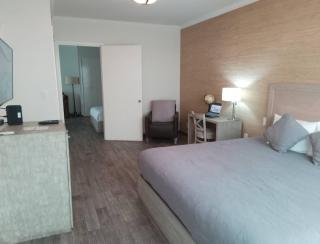 Arquimedes Space 2BDR - Studio connecting room - 1