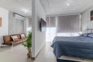 Skyline iFreses, 22nd floor! AC, TV and Pool - Guayabos - 0