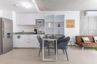 Skyline iFreses, 22nd floor! AC, TV and Pool - Guayabos - 4