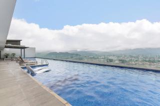 Modern Oasis iFreses, 18th floor! AC, TV and Pool - Guayabos - 9