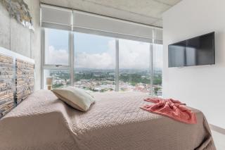 Modern Oasis iFreses, 18th floor! AC, TV and Pool - Guayabos - 5