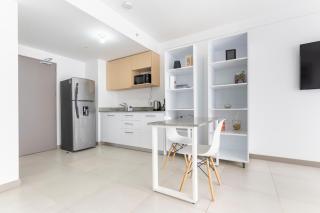 Urban Vista iFreses, 2nd floor! AC, TV and Pool - Guayabos - 4