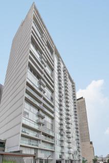 Urban Vista iFreses, 2nd floor! AC, TV and Pool - 4