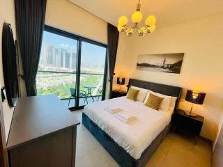 Burj Khalifa Skyline View Sobha Waves - Sobha Hartland - Dubai - 1