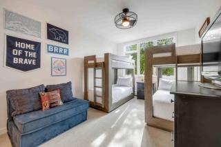 Highlands Lodge 307 by East West Hospitality - 3