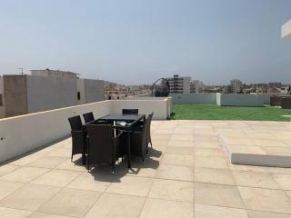 F2 Green style Appart Hôtel aux Almadies - 5