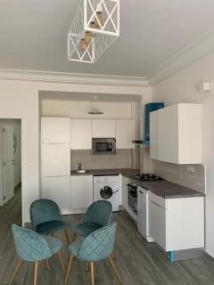 F2 Green style Appart Hôtel aux Almadies - 2