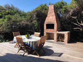 Seals Cottage - Excellent Main Beach Access - Cape St Francis - 7