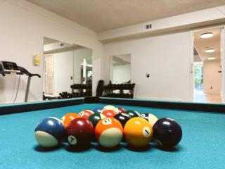 Woodland Reserve - Mini Golf, Home-Gym, and More! Only 10 Minutes from Downtown - Casa Cola - 8