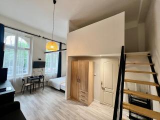 chic design studio 2 - Budapest - 0