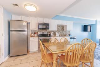 Ocean View 2 Bedroom Apartment with Great Views! Palace Resort 413 - Myrtle Beach - 3
