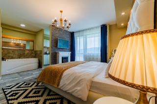Romantic Jacuzzi Chic Apartment - Sinaia - 9