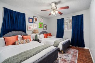 4bd Near Airport & Downtown - Volleyball - Games - Irving - 3