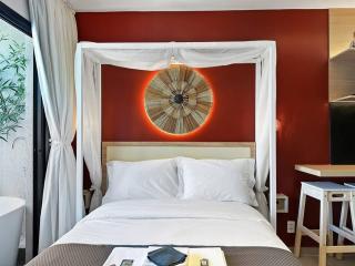 Zen Studio View Bathtub Relaxing Romantic - 7