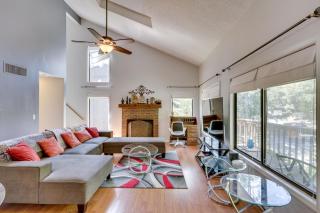 Bryce Resort Getaway with Sauna, 1 Mi to Lake Beach! - Basye - 7