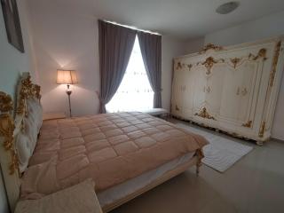 Two-room apartment with sea view - 1