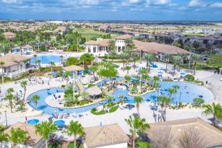 Resort Luxury Spacious Pool Home Game Room & Electronic Recliners - Davenport - 8