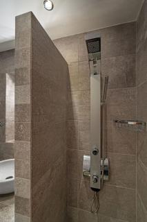 Peaceful 2 bedroom in Glyfada center - Athens - 8