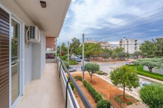 Peaceful 2 bedroom in Glyfada center - Athens - 4