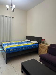 Private room with balcony fully furnished in Dubai Silicon Oasis - 0