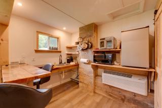 Pet-Friendly Hillsgrove Cabin with Community Perks! - 3
