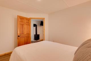 Deluxe Cabin A at Elk Creek Escape Pet Friendly! - 1