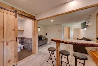 Community Perks Elk Creek Escape - Deluxe Cabin C - 5