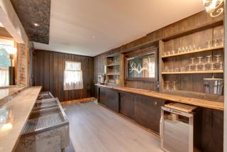 Pet-Friendly Home with Game Room in Hillsgrove! - Hillsgrove - 3