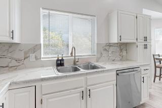 Glendale Highland Haven - 5