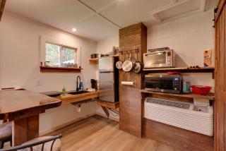 Hillsgrove Cabin 9 Mi to Worlds End State Park! - 2