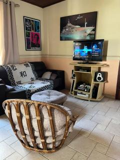 Apartamento Final da Enseada, Tortugas, 2 quadras da Praia - 1