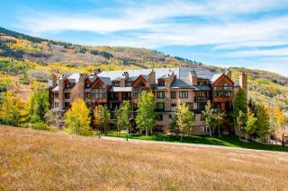 Highlands Slopeside 213 by East West Hospitality - 9