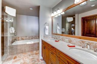 Highlands Slopeside 213 by East West Hospitality - 1
