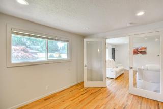 Milwaukie Home with Outdoor Dining Space - Milwaukie - 5