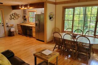 Hickory Ridge - HotTub - GSMNP, NOC, Train and Fontana Lake - Almond - 2