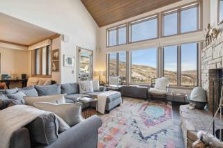Highlands Slopeside 503 by East West Hospitality - 0