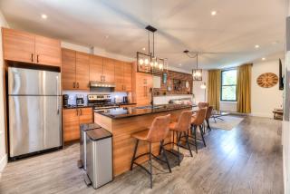 Chic St-Denis Modern & Comfortable Wifi AC - Montreal - 9